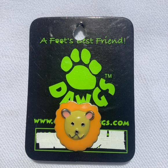 Dawgs Tags Smiling Happy Sunny Lion - Picture 1 of 5